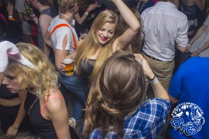 Hoeren en Pooiers -109- 2015 © Les Adu