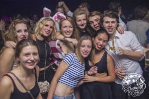 Hoeren en Pooiers -110- 2015 © Les Adu