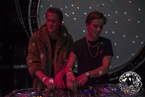 Hoeren en Pooiers -19- 2015 © Les Adu