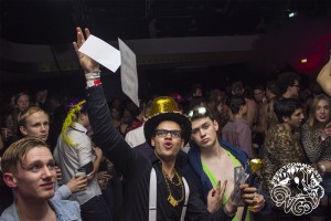 Hoeren en Pooiers -2- 2015 © Les Adu