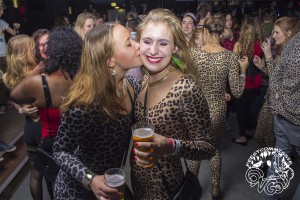 Hoeren en Pooiers -3- 2015 © Les Adu