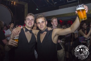 Hoeren en Pooiers -43- 2015 © Les Adu