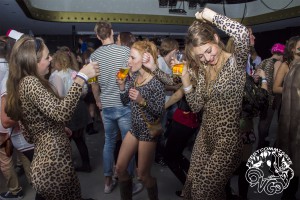 Hoeren en Pooiers -6- 2015 © Les Adu