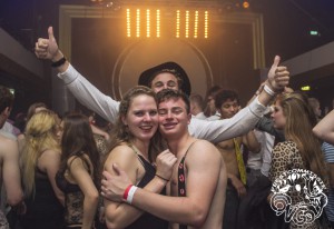 Hoeren en Pooiers -95- 2015 © Les Adu