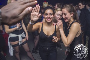 Hoeren en Pooiers -112- 2015 © Les Adu