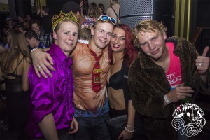 Hoeren en Pooiers -118- 2015 © Les Adu 