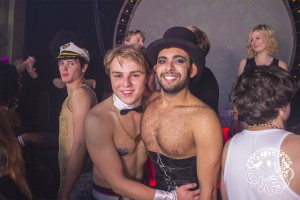 Hoeren en Pooiers -124- 2015 © Les Adu 