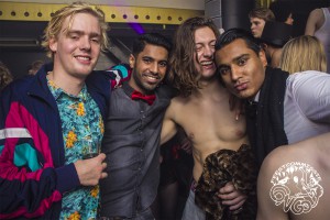 Hoeren en Pooiers -126- 2015 © Les Adu 