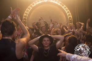 Hoeren en Pooiers -135- 2015 © Les Adu 